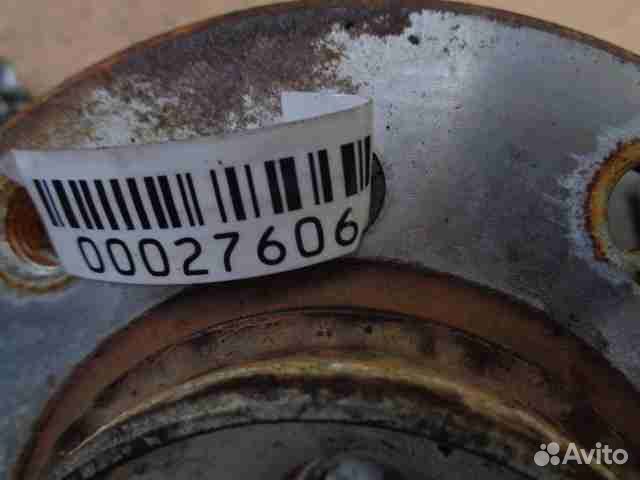 Кулак поворотный правый BMW 3-Series E90 6764444