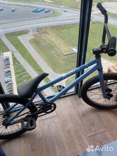 Трюковой велосипед Stark Madness BMX 1