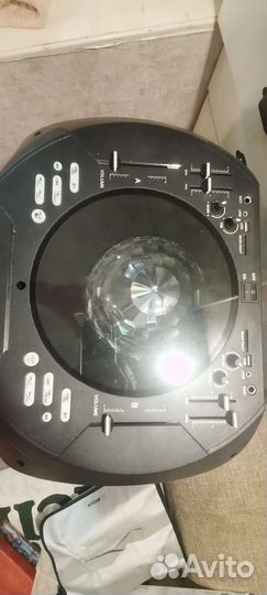 Музыкальная колонка с диско-шаром