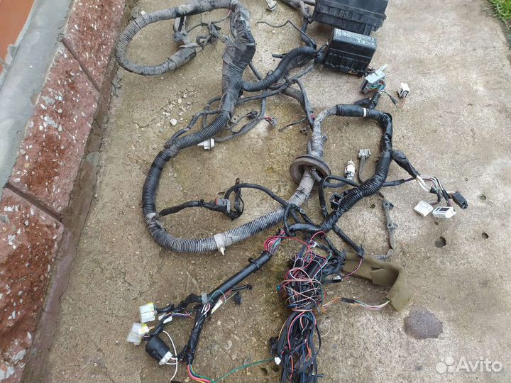 Проводка подкапотная ниссан примера P11