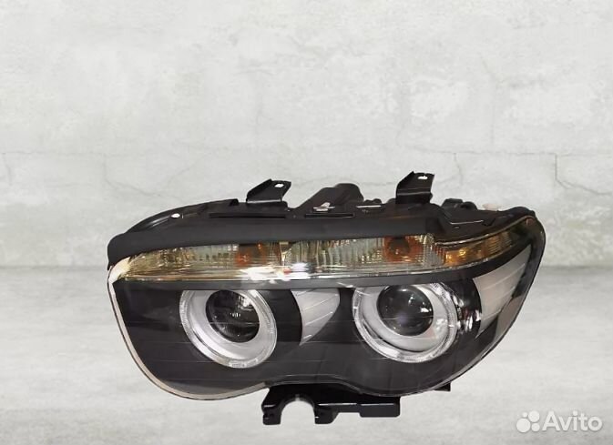 E65 Фара левая (ксенон) с белым указателем поворот