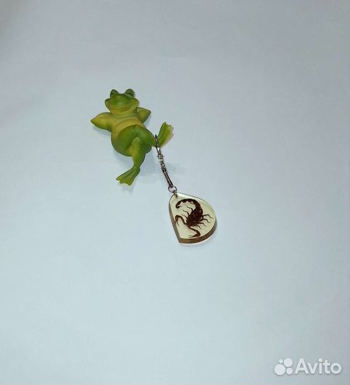 Брелок Скорпион Новый из Полимера