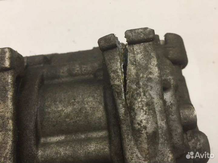 Компрессор кондиционера (Hyundai Santa Fe)