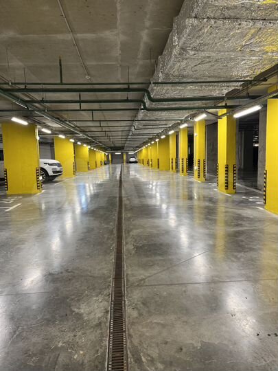 Машиноместо, 14 м²