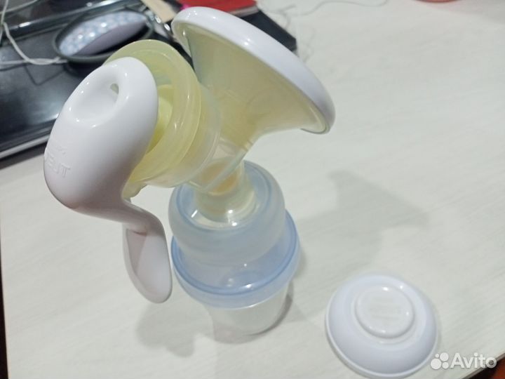 Молокоотсос avent ручной