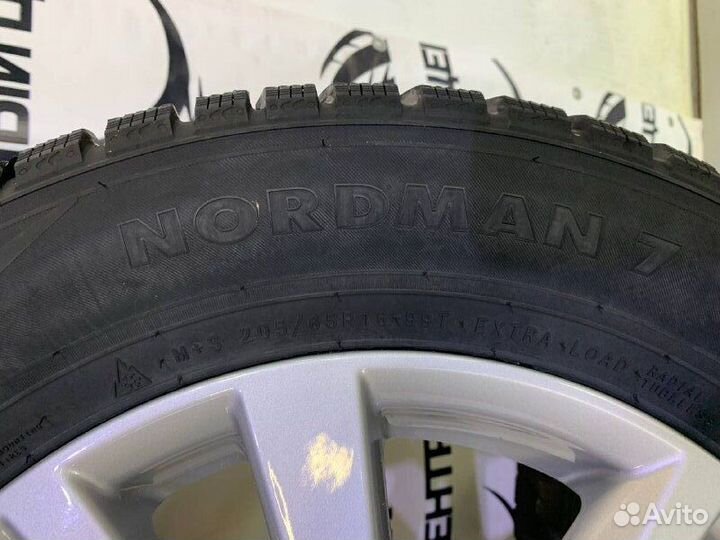 Колеса зимние (шип) Nokian 205/65R16 Camry