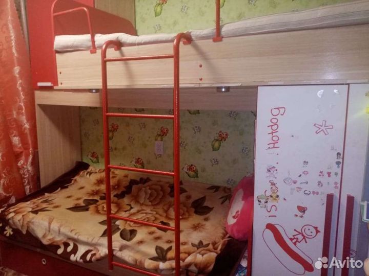 Продаётся детская Алфавит с двухярусной кроватью