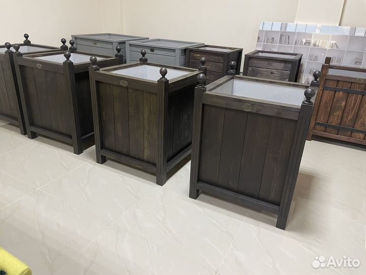 Большие напольные кашпо