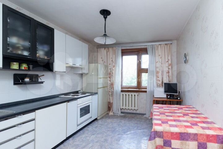 3-к. квартира, 68 м², 4/10 эт.