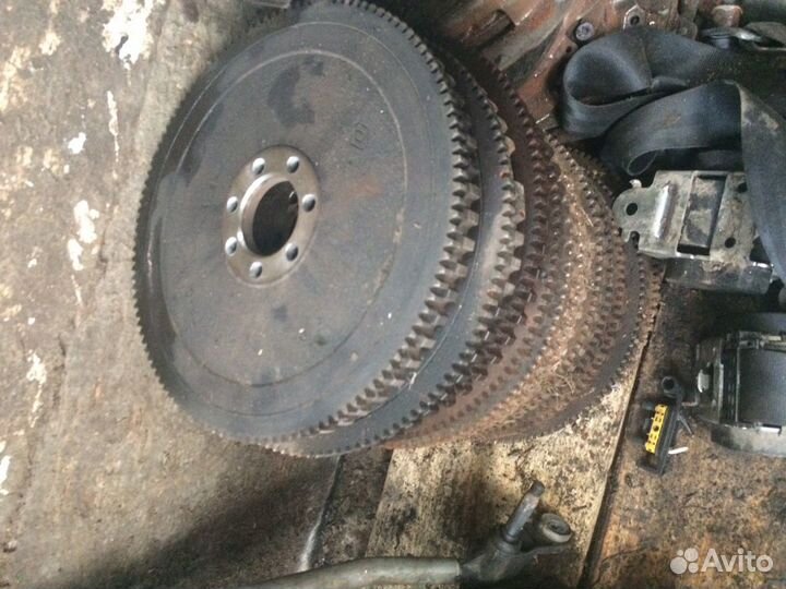 Рено Логан маховик