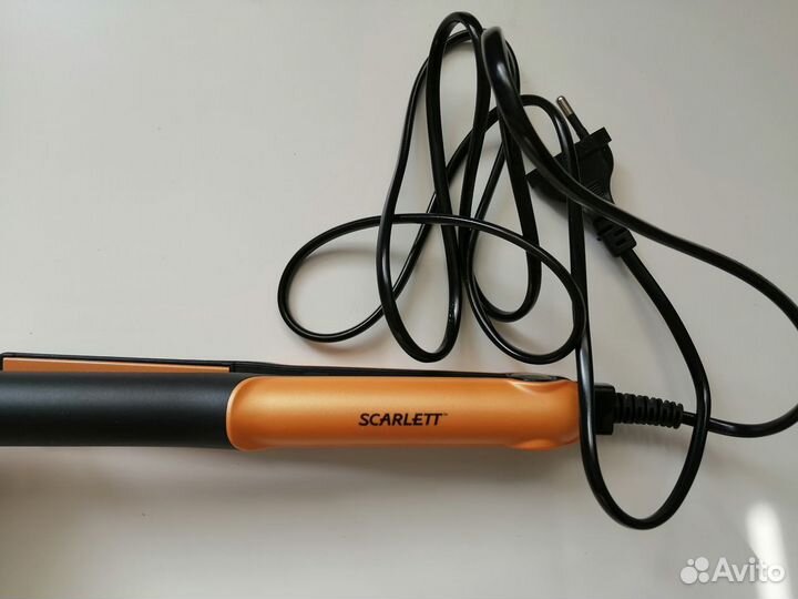 Выпрямитель волос Scarlett SC-HS60004