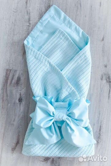 Одеяло детское с бантом на выписку