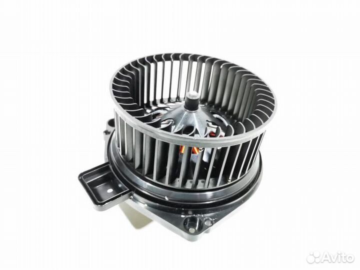 Моторчик печки BMW X3 G01 2020 DRF10238002