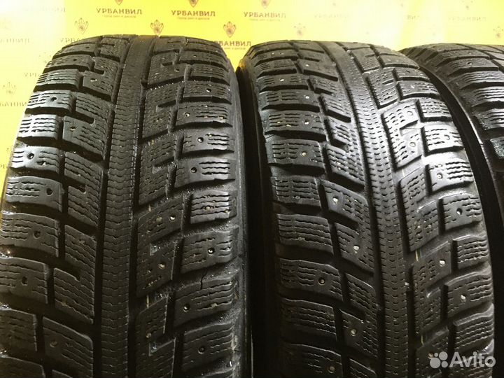 Kumho I'Zen KW22 205/60 R16 92T