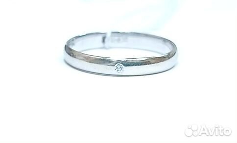 Золотое обручальное кольцо с бриллиантом 17р