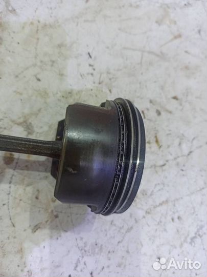 Поршень с шатуном Мерседес