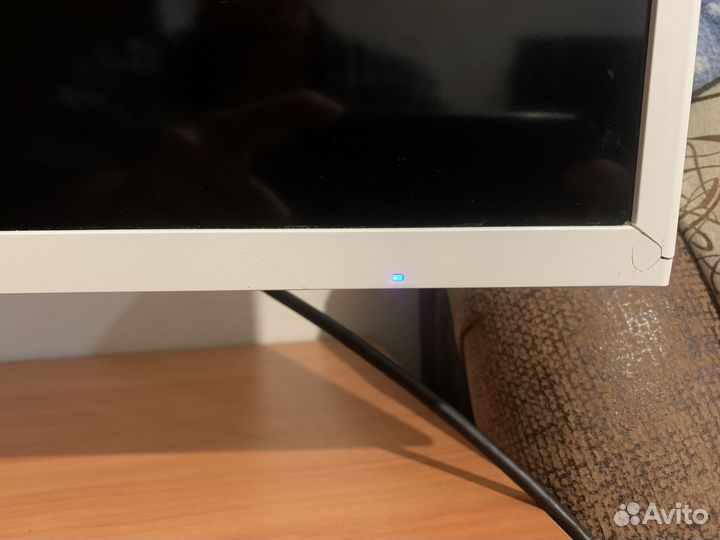 Монитор Samsung 31.5 FullHD