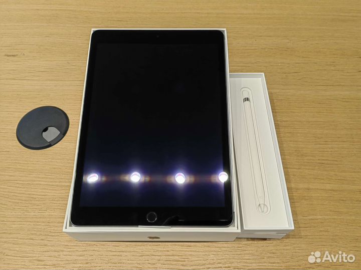 Apple iPad 10.2 2021 wi fi 64GB + Pencil