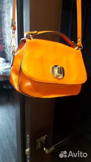 Женская стильная мини-сумочка (кожа-прес)