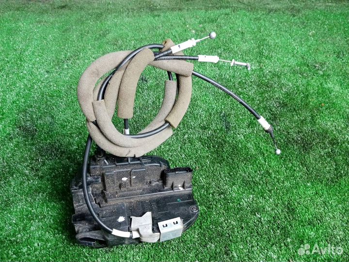 Замок боковой двери передний правый Nissan X-Trail