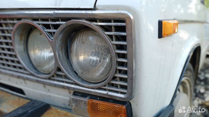 Продавец автозапчастей б.у