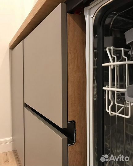 Кухня на заказ Бесплатная доставка