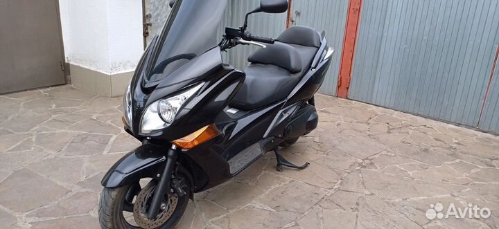 Макси скутер