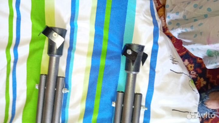 Костыли новые не разу не ходил