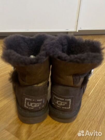 Сапожки для девочки Ugg 27