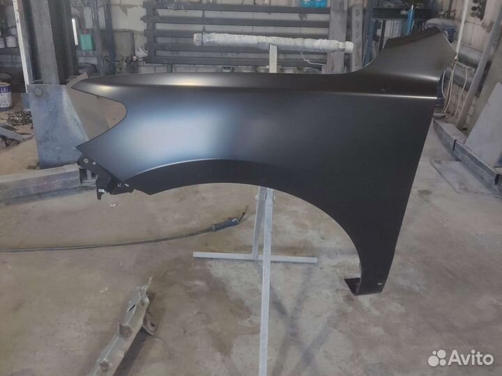 Крыло переднее левое toyota camry 40