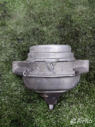 Опора (подушка) двигателя левая BMW X3 (E83) 2004