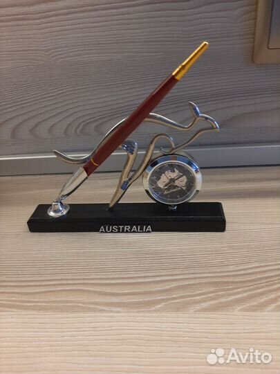 Часы подарочные настольные Австралия новые