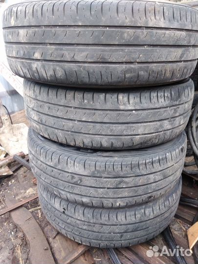 Kumho Ecowing ES01 KH27 205/65 R16 30H