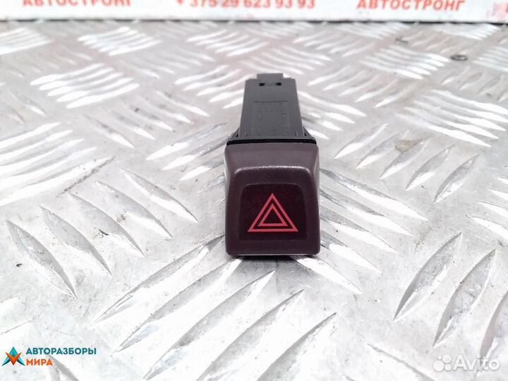 Кнопка аварийной сигнализации Volvo C30 2009