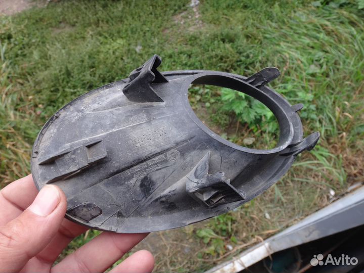 Кашкай накладка птф правая Nissan Qashqai j10 06-1