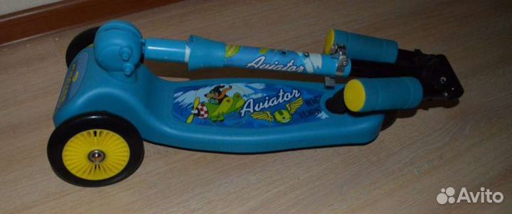 Самокат трехколесный Kreiss Aviator