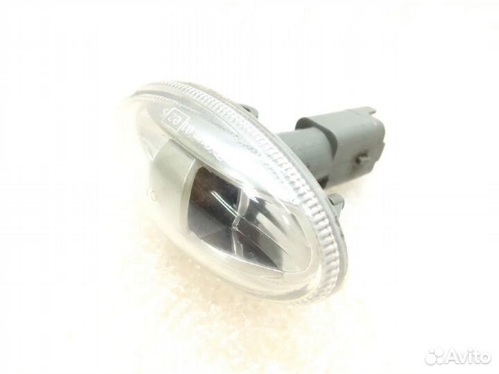 Повторитель поворота в крыло левый Peugeot Partner