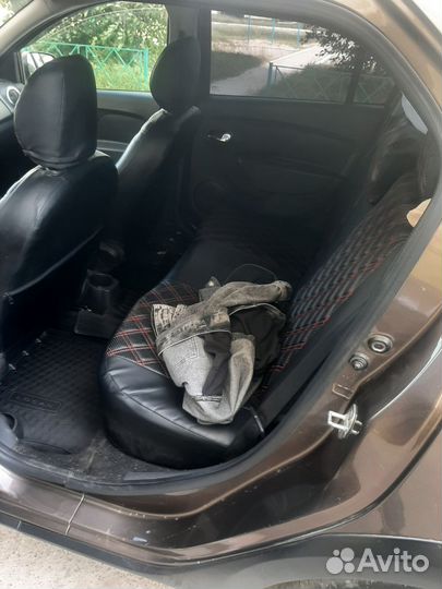 Renault Logan Stepway 1.6 МТ, 2019, 208 000 км
