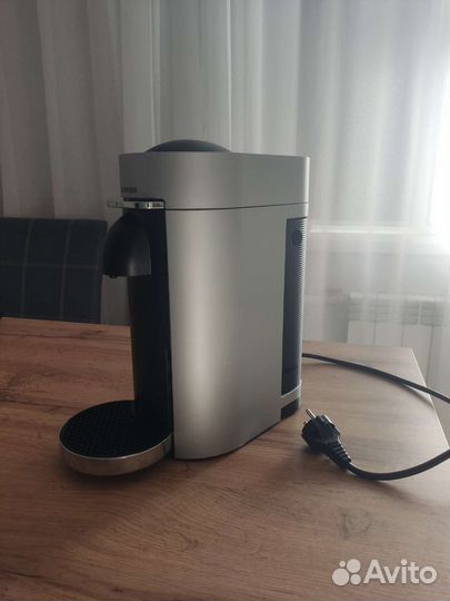 Кофемашина Nespresso Vertuo Plus Delonghi