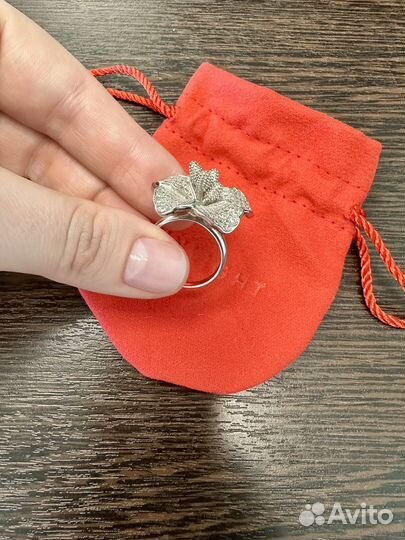 Серебряное кольцо