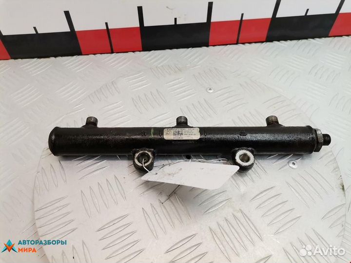 Топливная рампа Peugeot 607 рест. 2005 1570G8