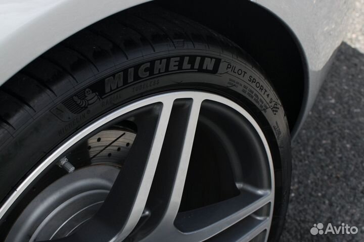 Michelin Pilot Sport 4 S 255/35 R20 97Y