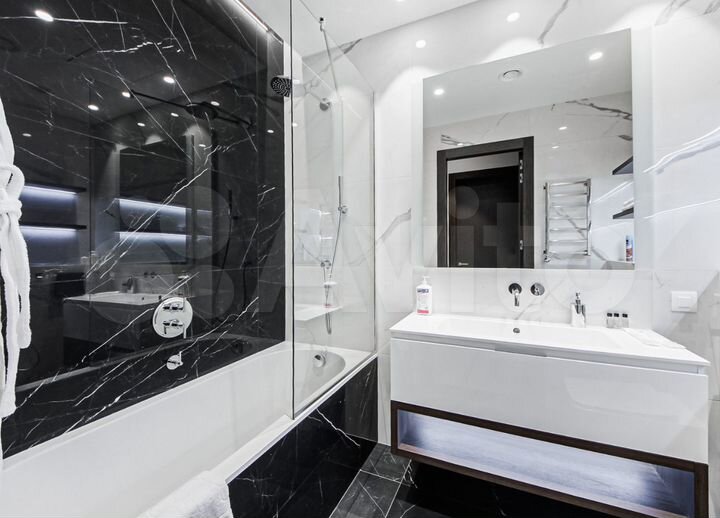 2-к. апартаменты, 63 м², 42/79 эт.