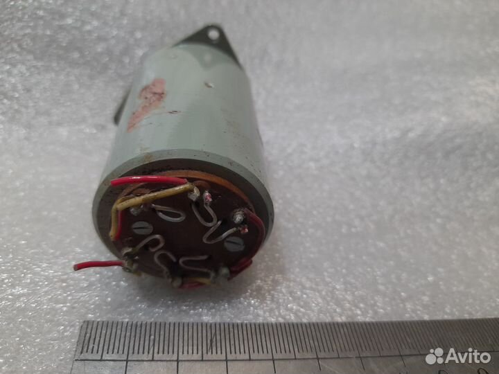 Двигатель шаговый дш-0,04А СССР