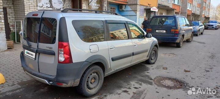LADA Largus 1.6 МТ, 2017, битый, 235 000 км