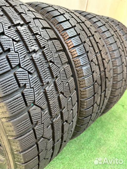 Toyo Observe Garit GIZ 205/55 R16 91Q