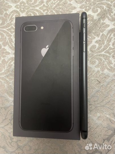 iPhone 8 Plus, 64 ГБ