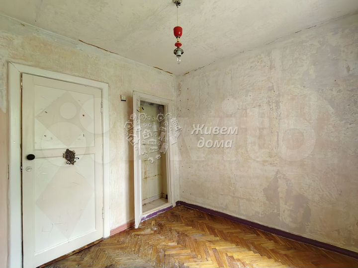 2-к. квартира, 40 м², 3/5 эт.