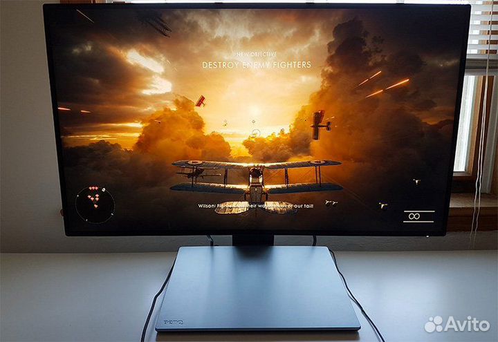 BenQ PD2710QC (с идеальной подставкой для macbook)