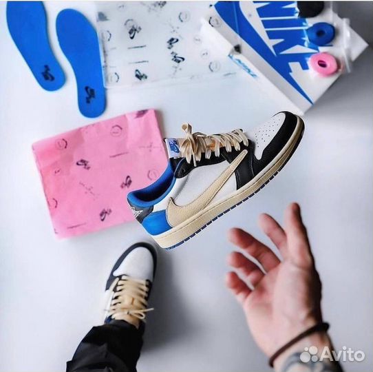 Кроссовки Nike air jordan 1 travis scott